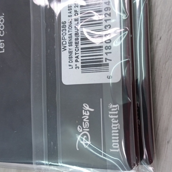 Loungefly 25 Pack Count Disney Iron On Patches  NIP - Picture 9 of 13